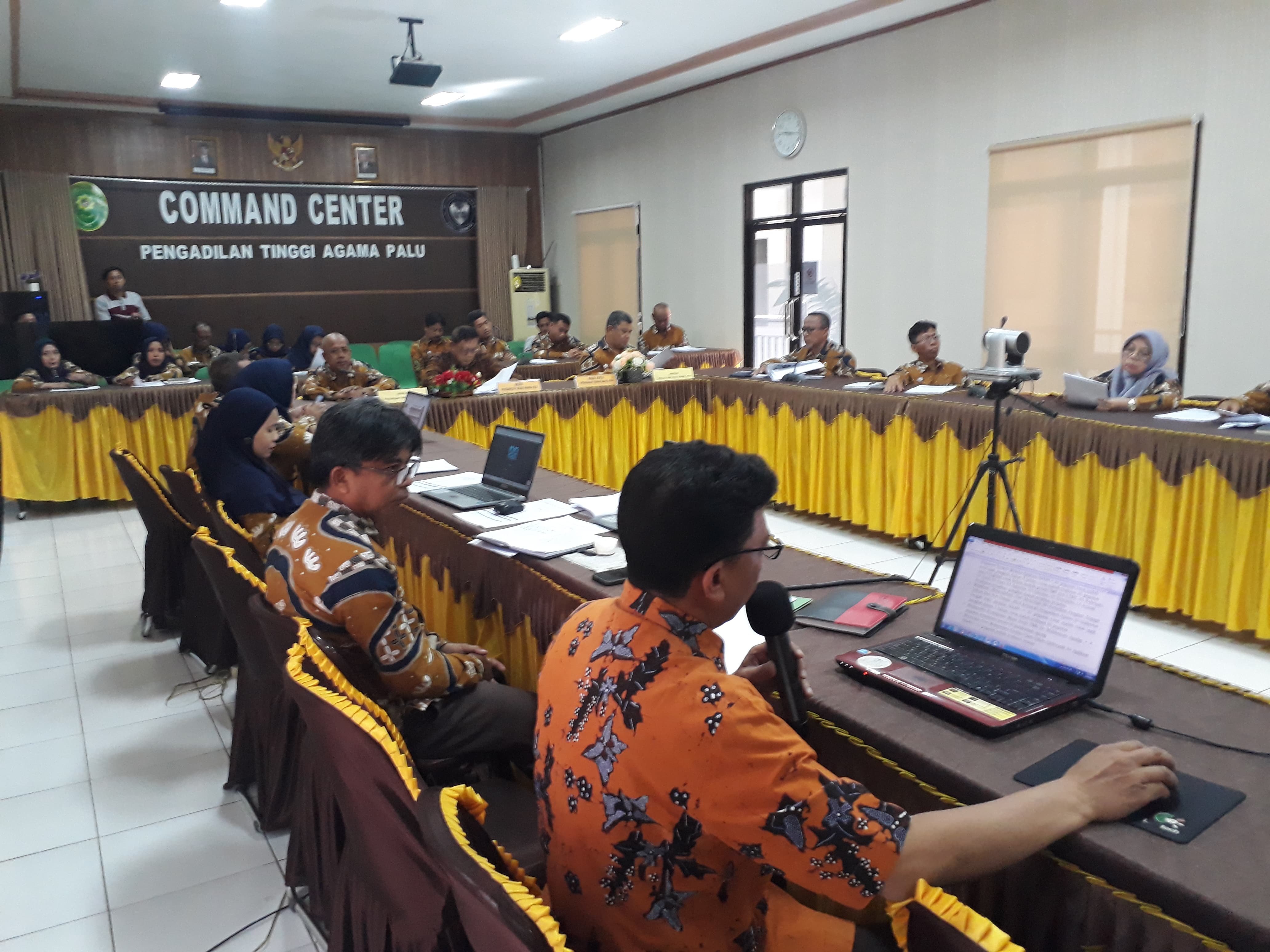 f434ff84 5571 4b06 83fe f5143fb034df