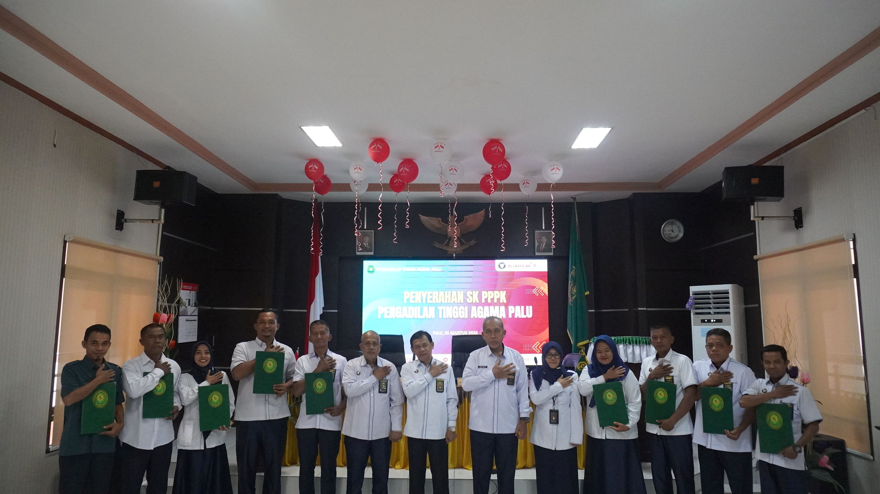 1 Penyerahan SK PPPK Dan Pengantar Alih Tugas Pengadilan Tinggi Agama Palu 082025