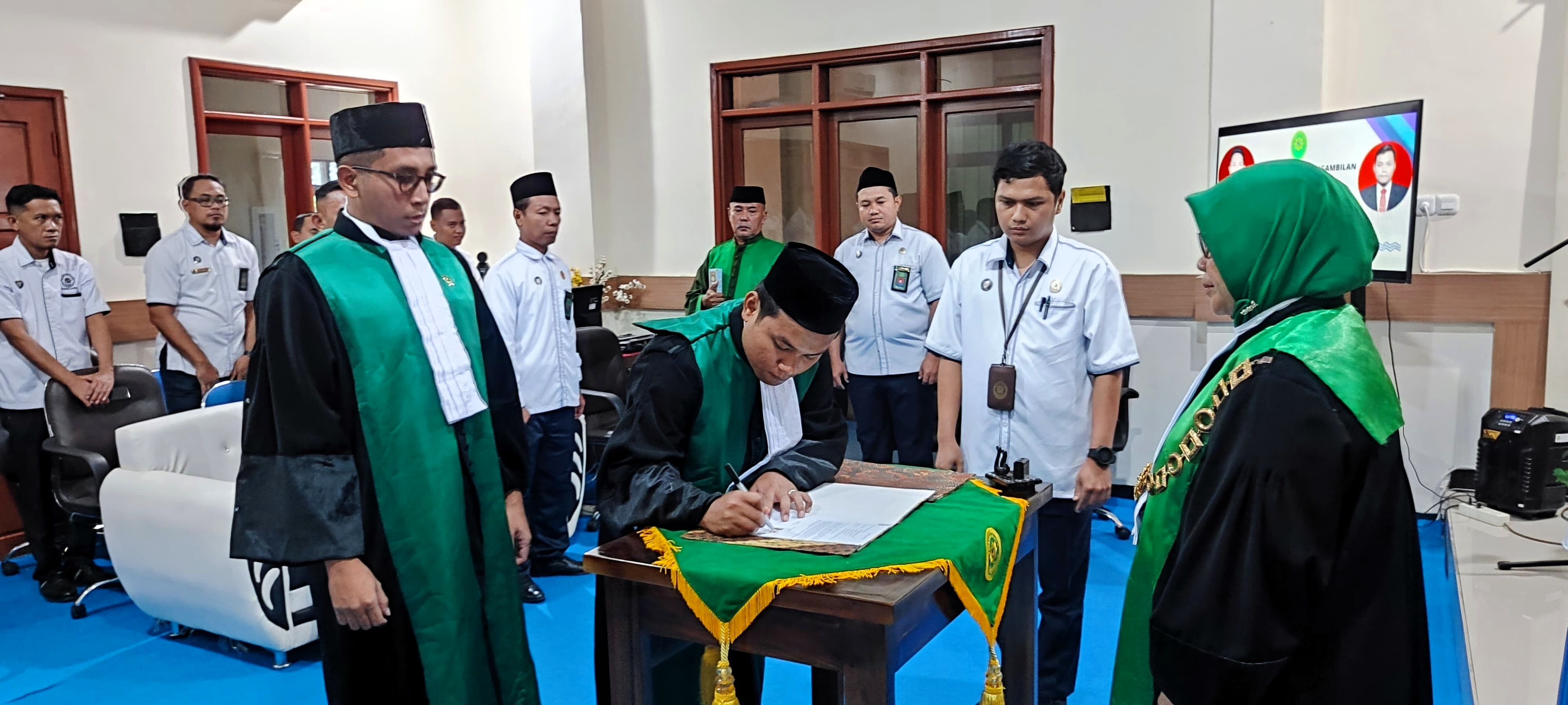 10 Pelantikan Dua Hakim Baru di Pengadilan Agama Poso
