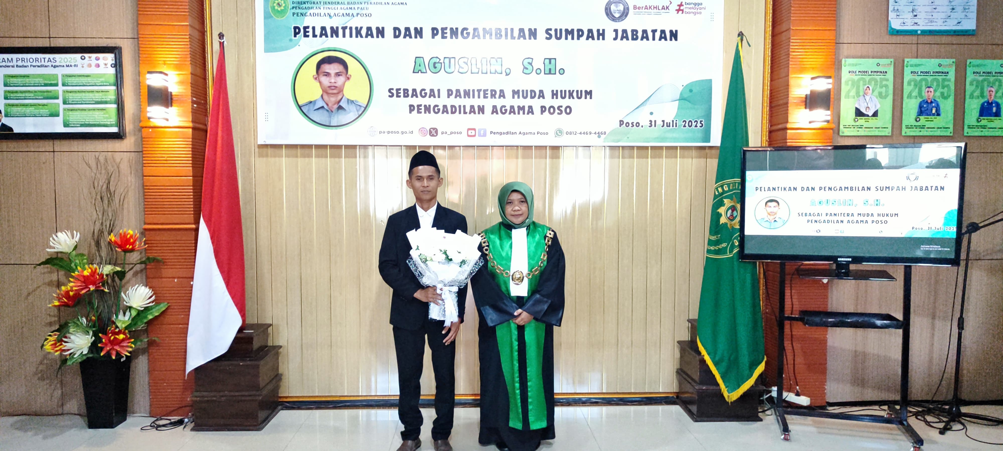 2 Ketua PA Poso Lantik Panitera Muda Hukum yang Baru 14082025