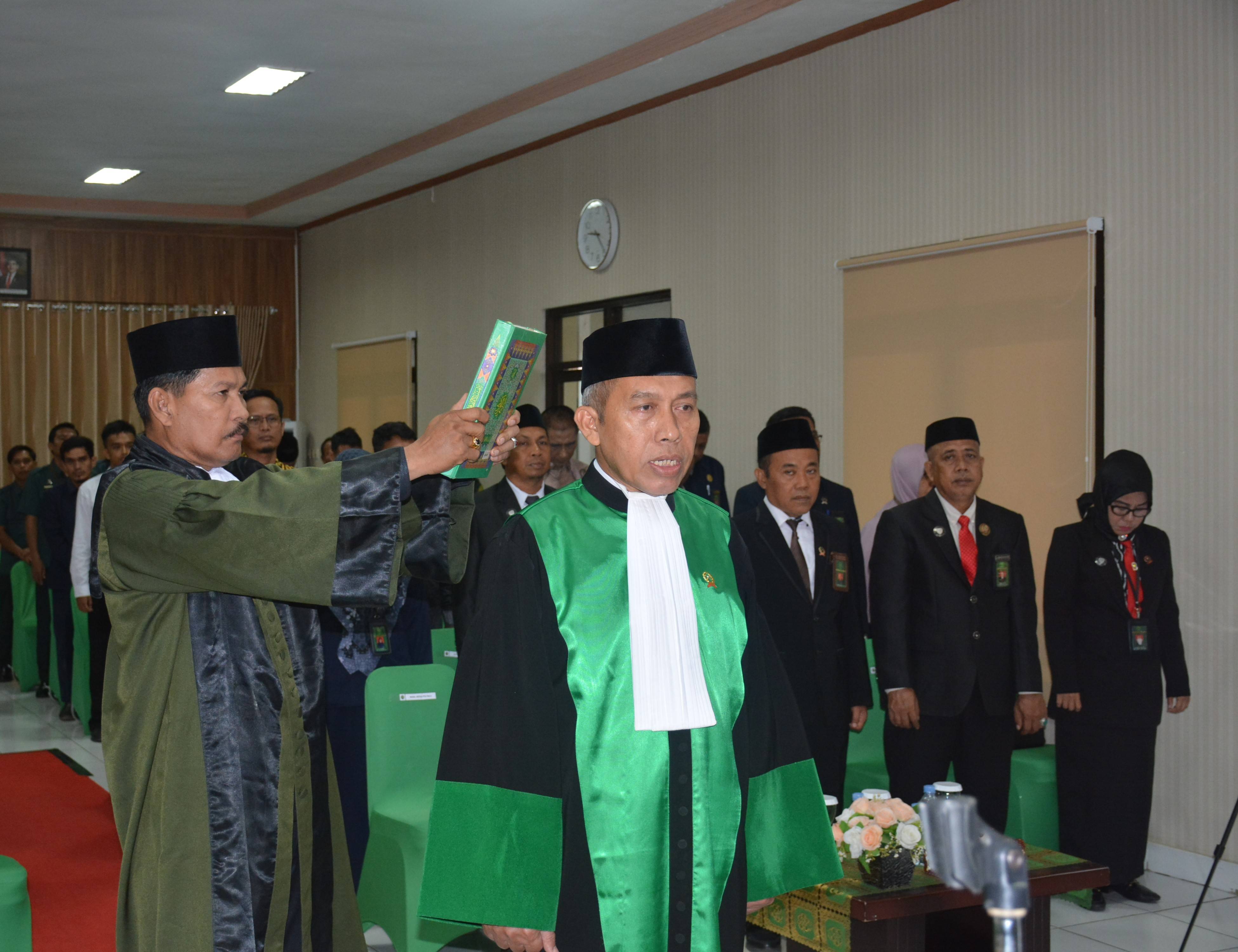 1 Pengambilan Sumpah Jabatan Dan Pelantikan Wakil Ketua Pengadilan Tinggi Agama Palu Juli 2025