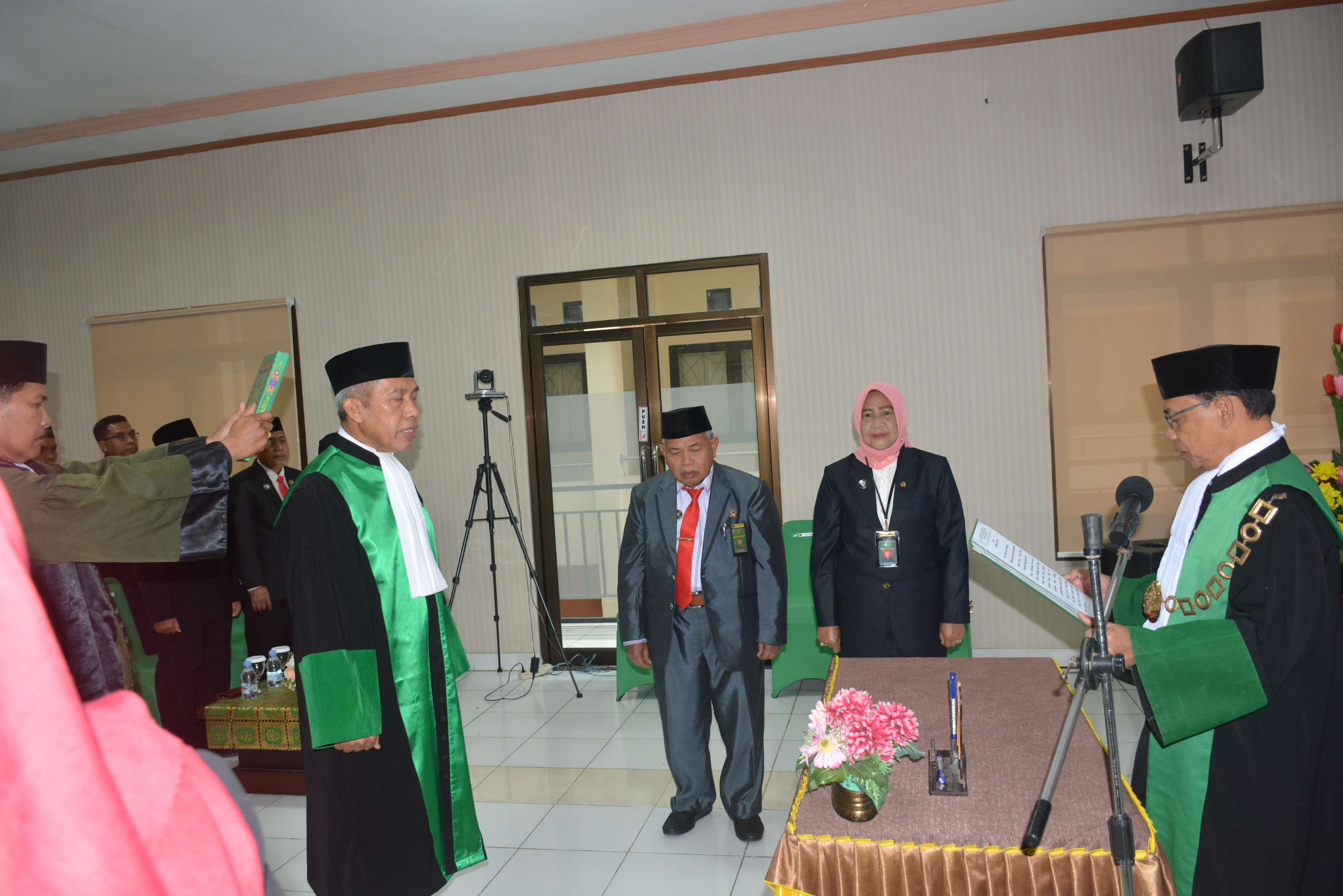 2 Pengambilan Sumpah Jabatan Dan Pelantikan Wakil Ketua Pengadilan Tinggi Agama Palu Juli 2025