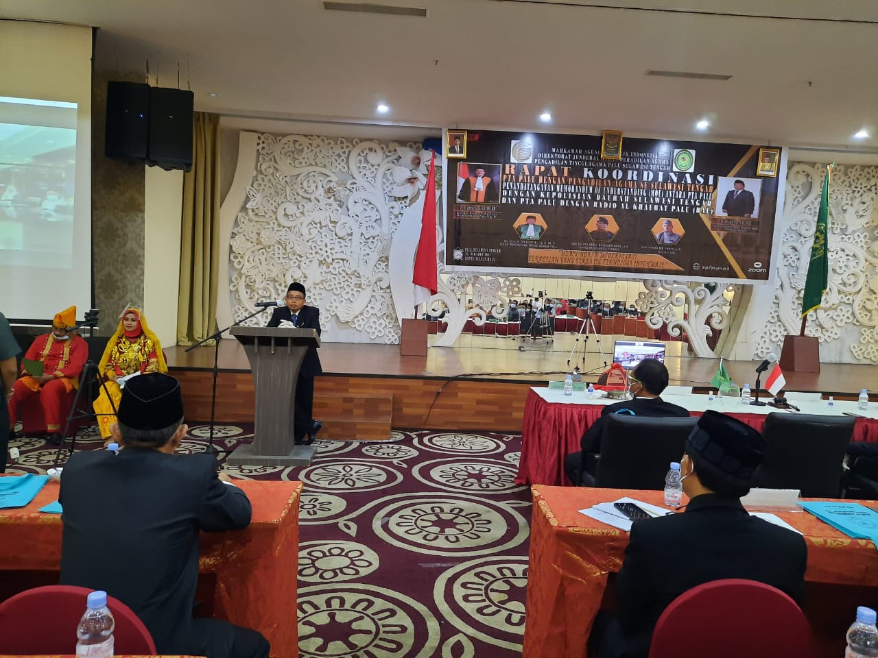 2e6332d6 79ca 40e9 9e6c db307eabf4af